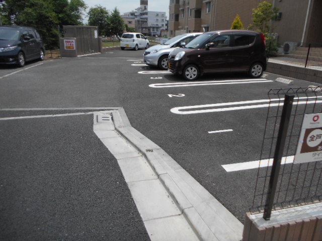 14/22 駐車場