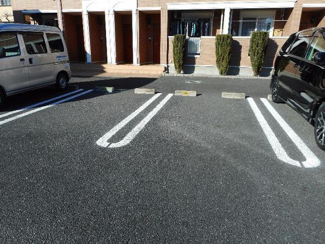 17/23 駐車場