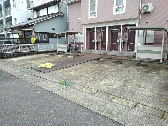 14/20 駐車場