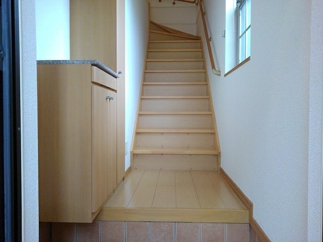 13/23 エントランス