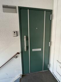 16/25 エントランス