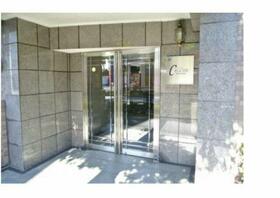 16/18 エントランス