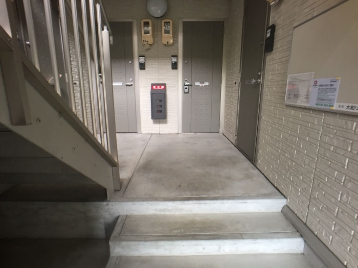 13/14 エントランス