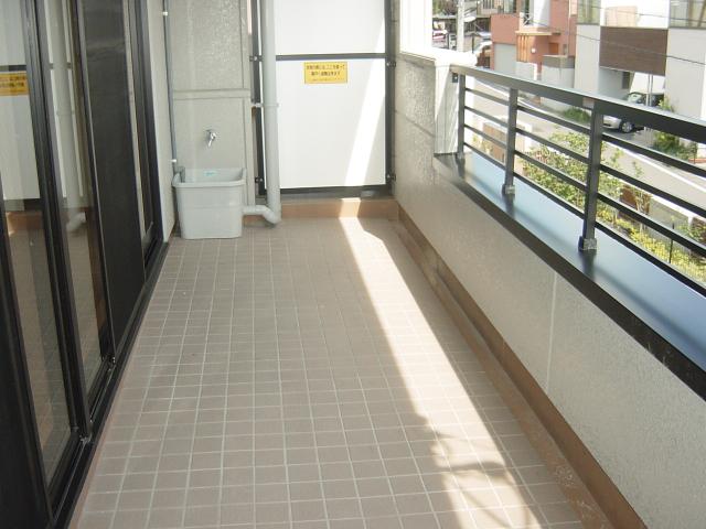 19/30 バルコニー