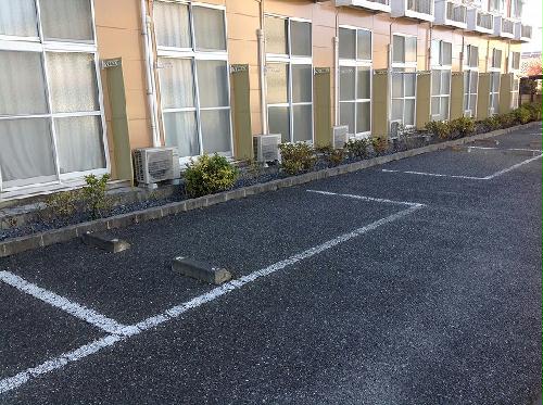 14/14 駐車場