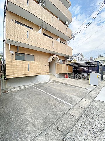 20/22 駐車場