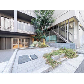 15/16 エントランス