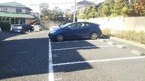 14/14 駐車場