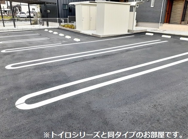14/20 駐車場