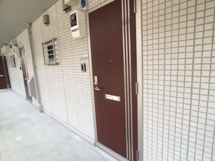 25/30 エントランス