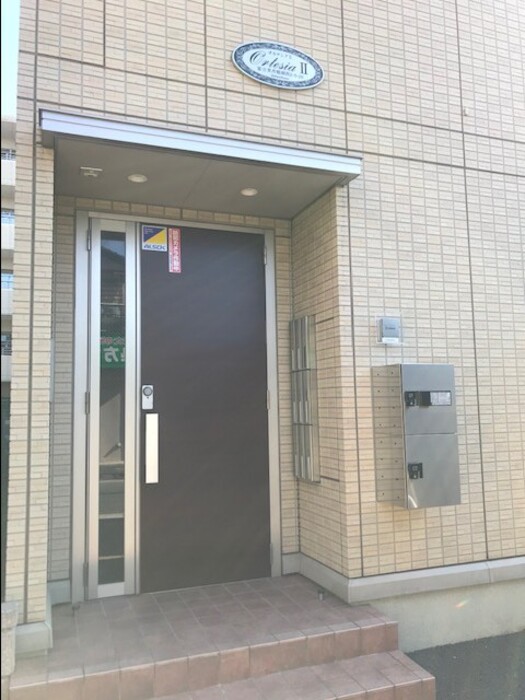 15/25 エントランス