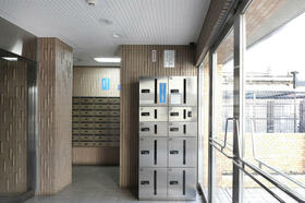 15/16 エントランス