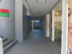 14/14 エントランス