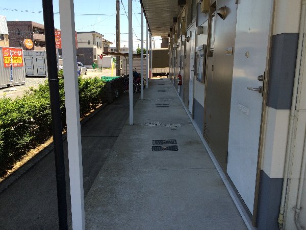 20/29 エントランス