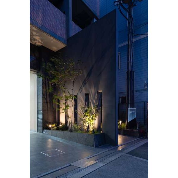 21/30 エントランス