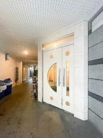 2/3 エントランス