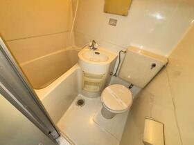 5/5 エントランス