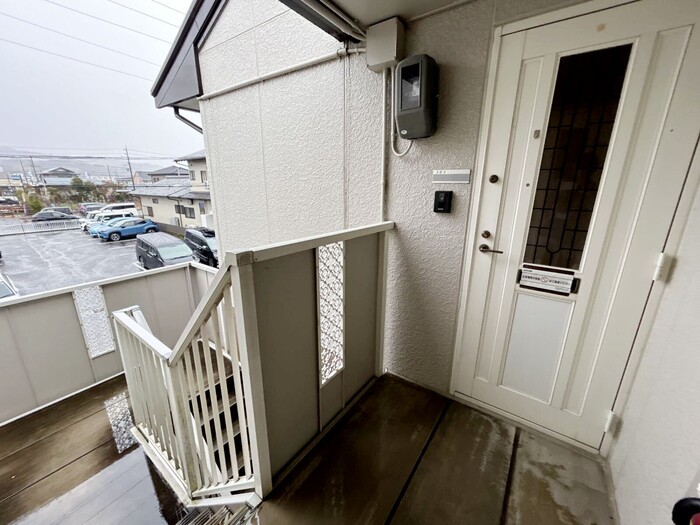 19/19 エントランス