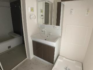 16/30 洗面