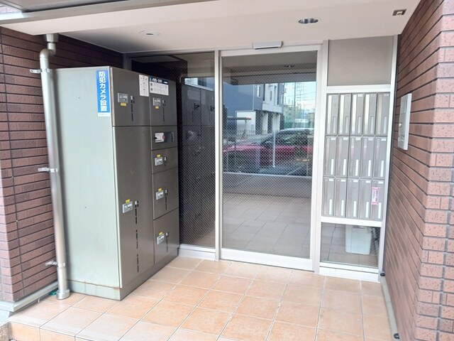 14/20 エントランス