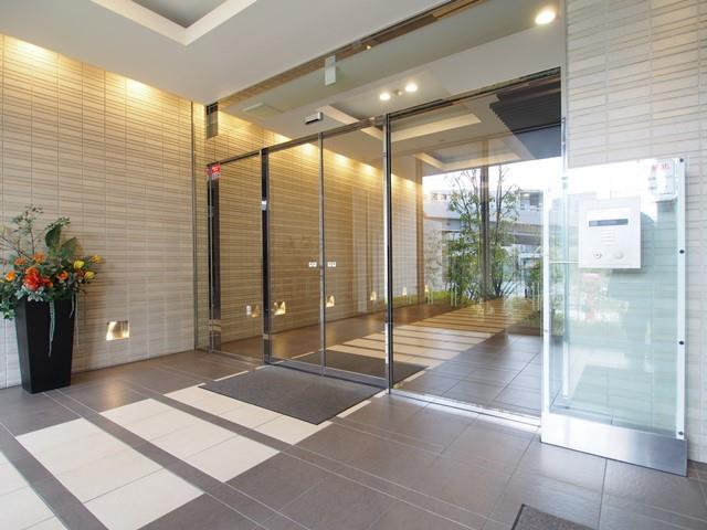 18/18 エントランス