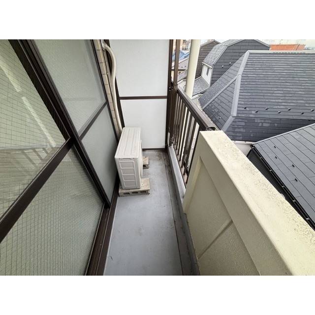 13/19 バルコニー