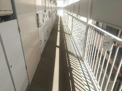 13/14 エントランス