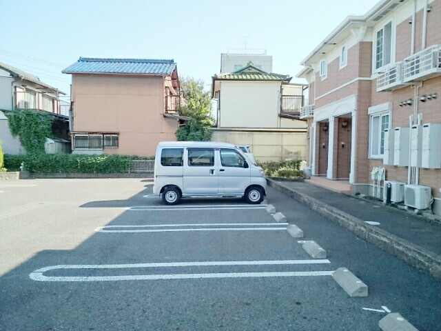 16/22 駐車場