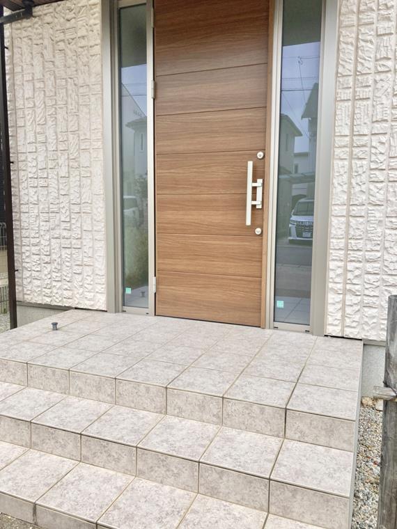 2/3 エントランス