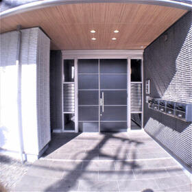 15/16 エントランス