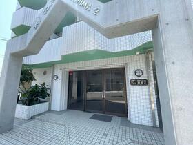 16/16 エントランス