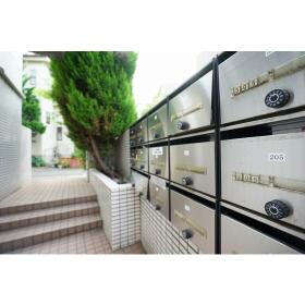 16/21 エントランス