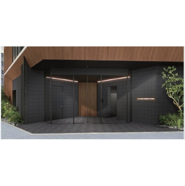 18/28 エントランス