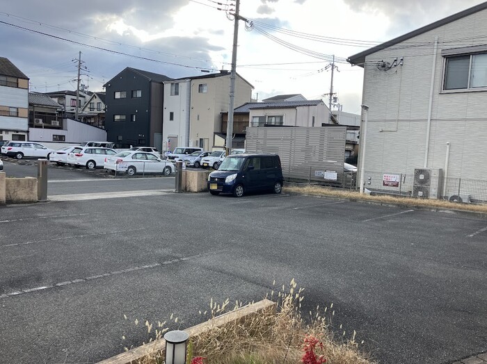2/2 駐車場