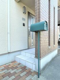 16/16 エントランス