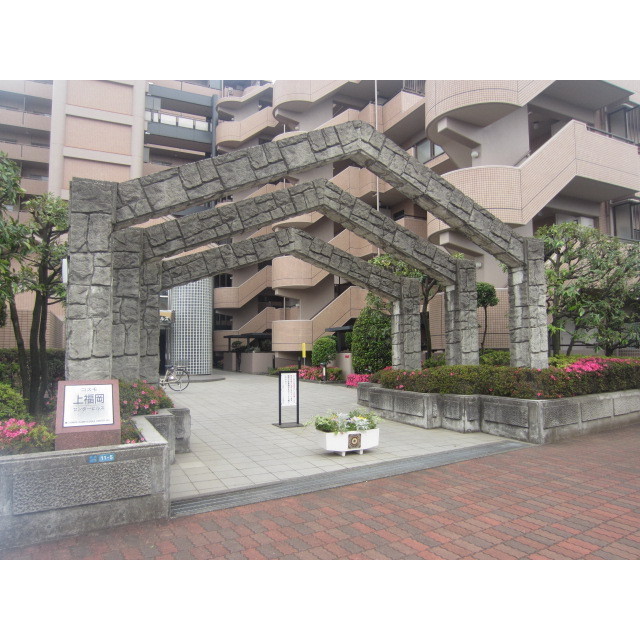 16/26 エントランス