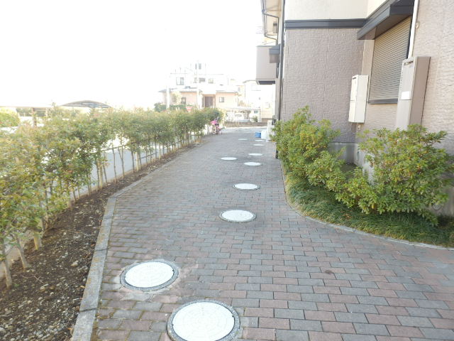 21/28 エントランス