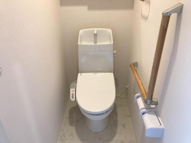 13/30 トイレ