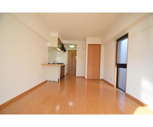 13/30 リビング/ダイニング