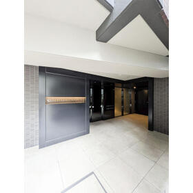 5/8 エントランス