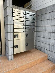 15/23 エントランス