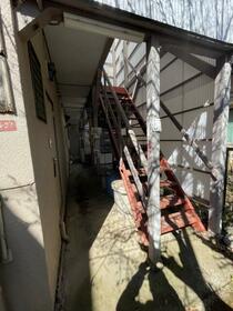 16/16 エントランス