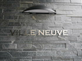 16/16 エントランス