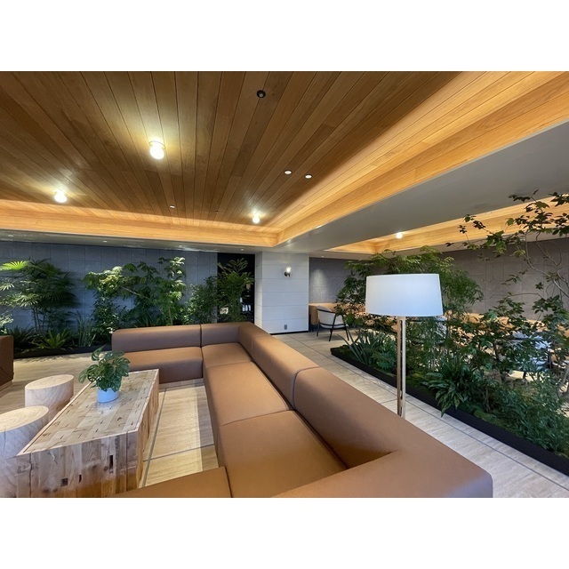 13/17 エントランス