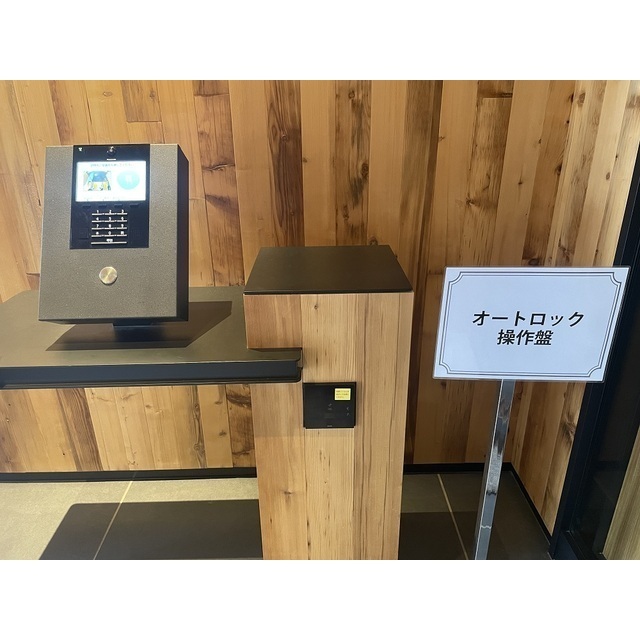 14/17 エントランス