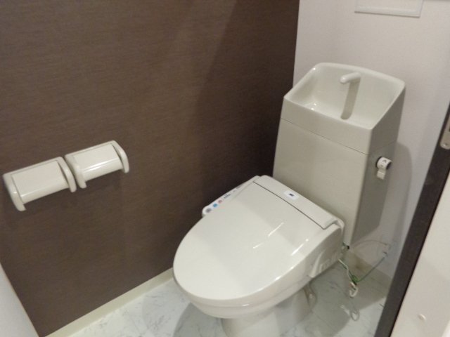 14/27 トイレ