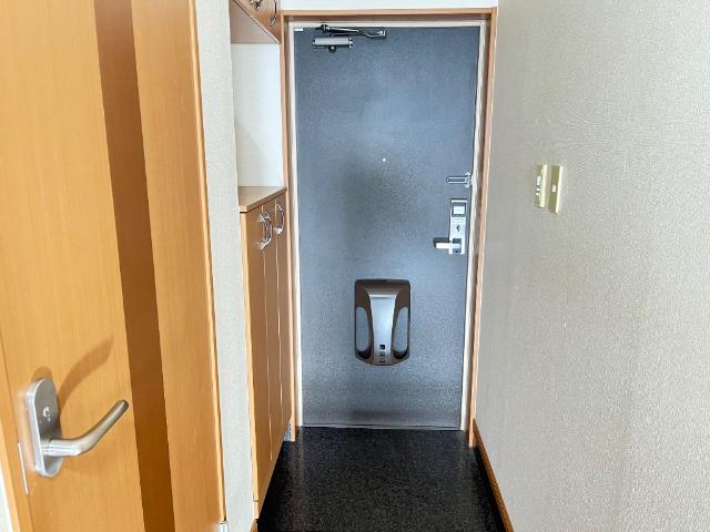 13/30 玄関