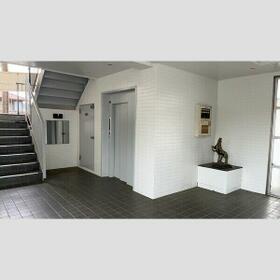 15/16 エントランス