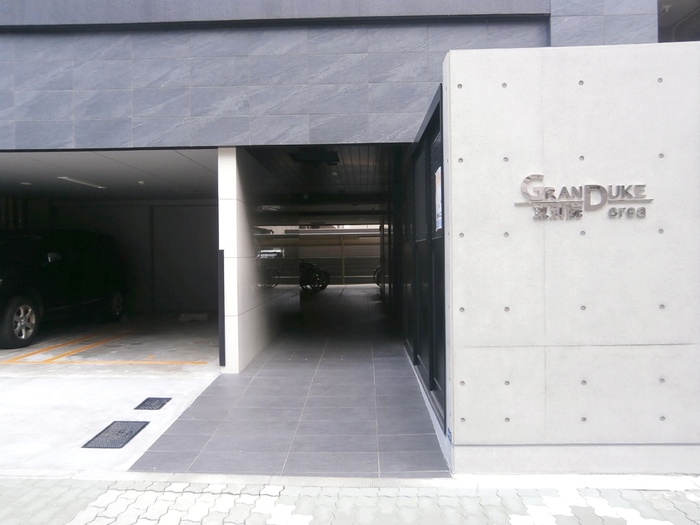 19/21 エントランス