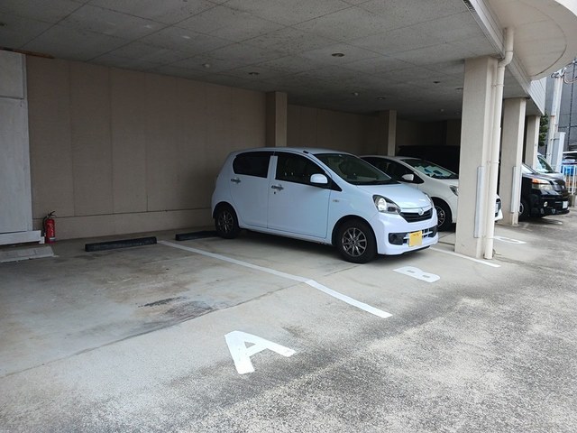 14/20 駐車場